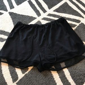 🍁Black silky shorts with hem detail sz S